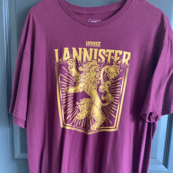 NWOT - GOT TShirt Maroon XL - Picture 1 of 2